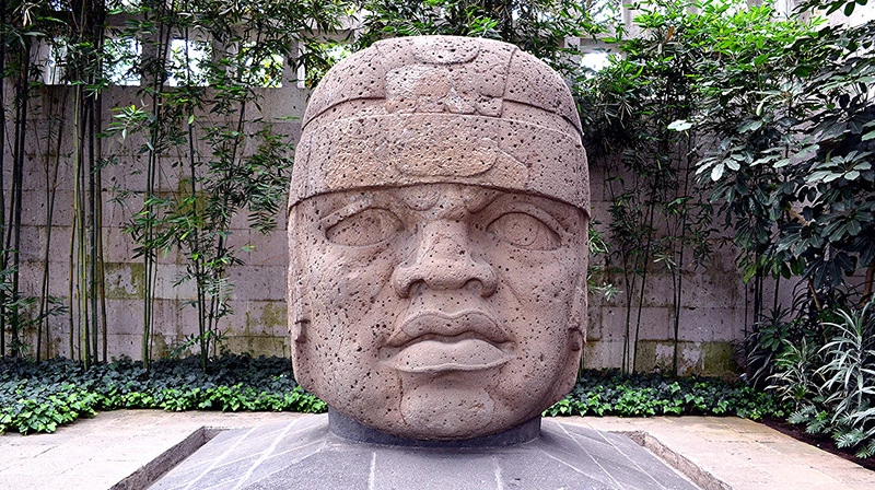 مجسمه سرهای غول پیکر اولمک در مکزیک