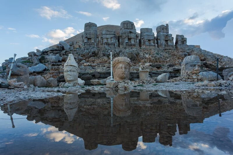 مجسمه کوه های نمرود در ترکیه