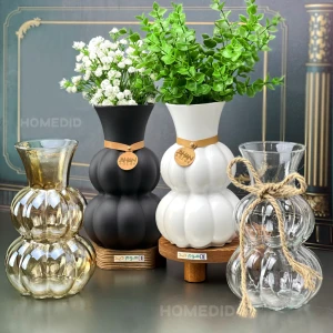 گلدان شیشه ای مدل آرتینا سایز متوسط