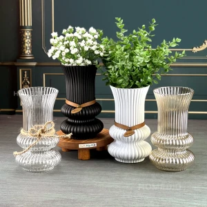 گلدان شیشه ای مدل پویه