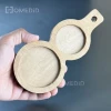 سینی چوبی گرد اسپرسو خوری در دست