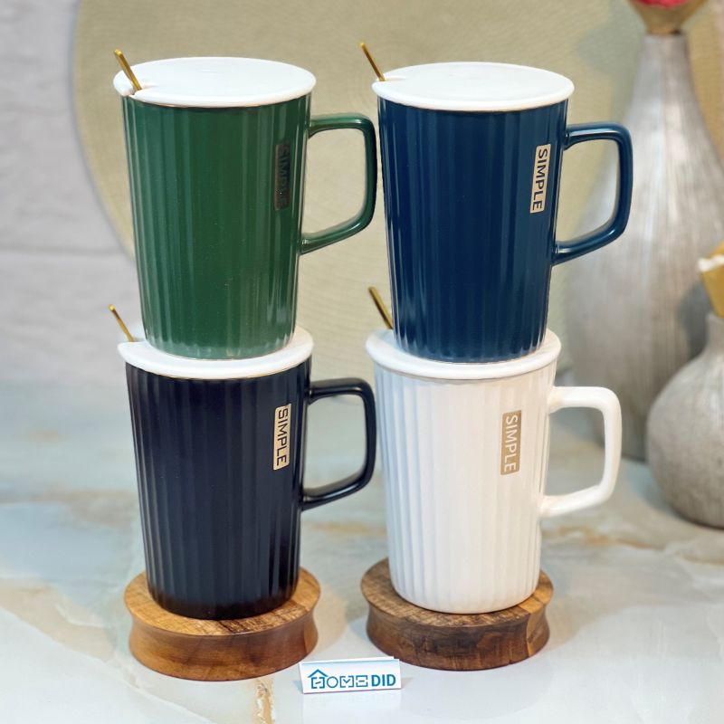 Simple golden striped ceramic mug