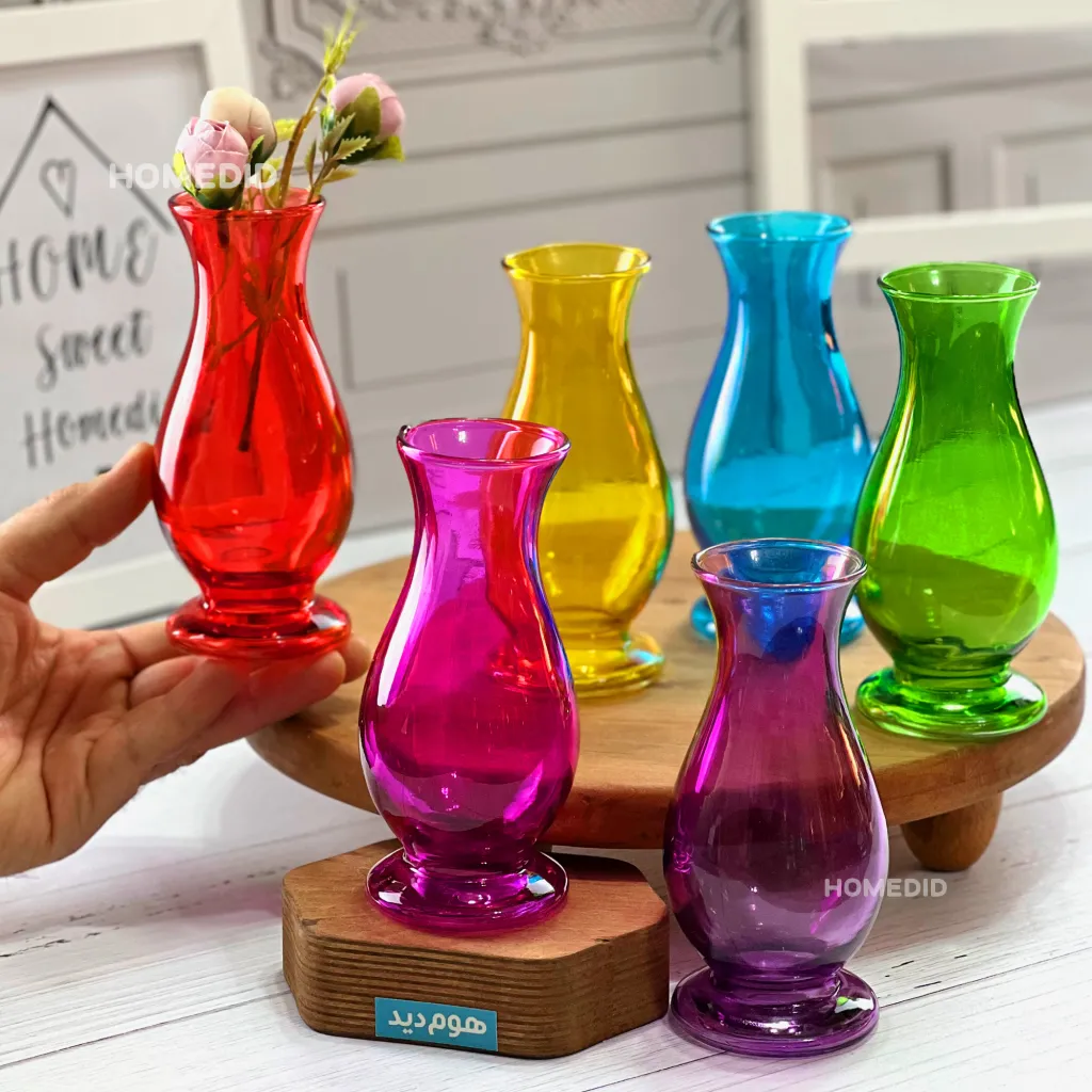 aishin small size colored glass vase